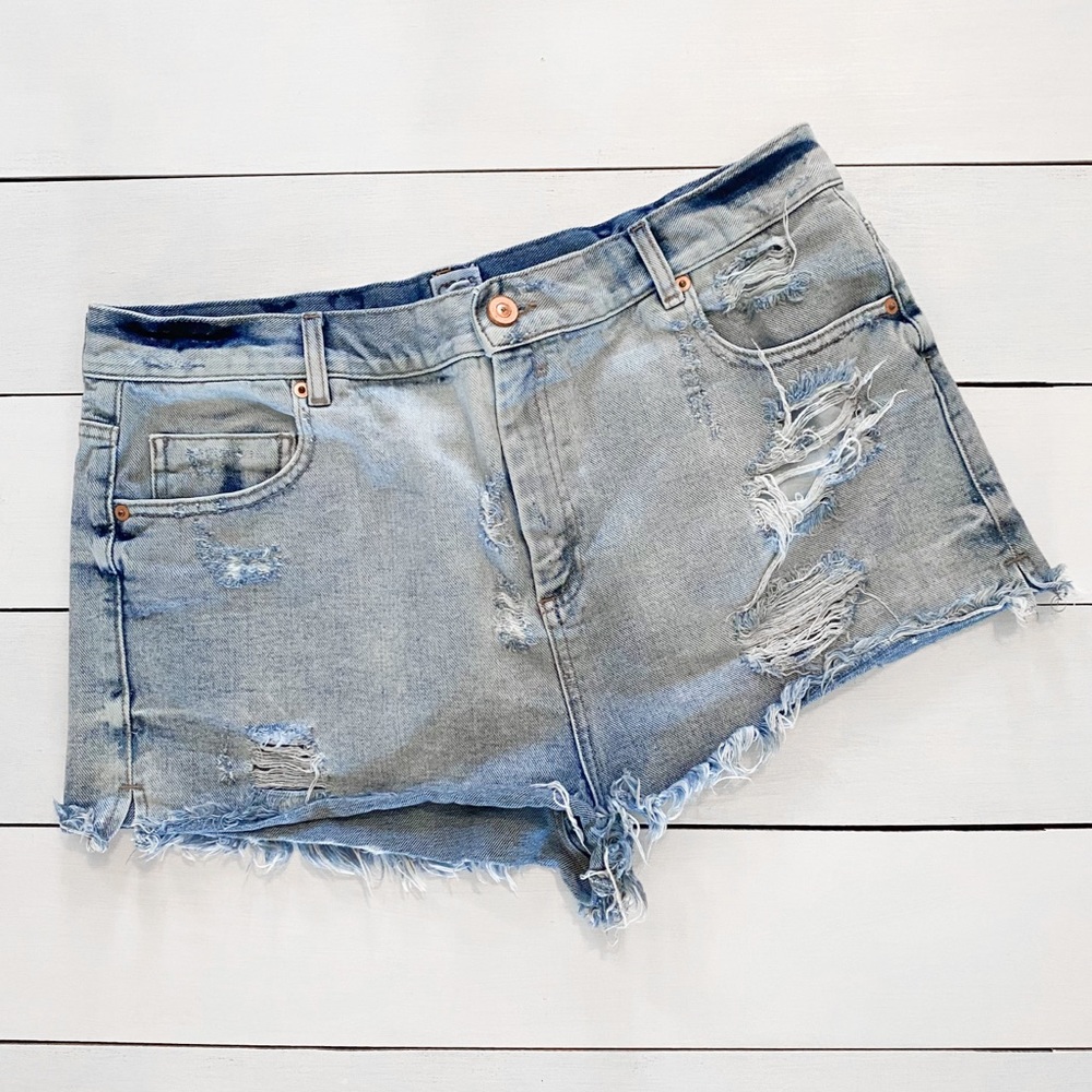 ASOS DESIGN / denim relaxed ripped shorts, Size 14